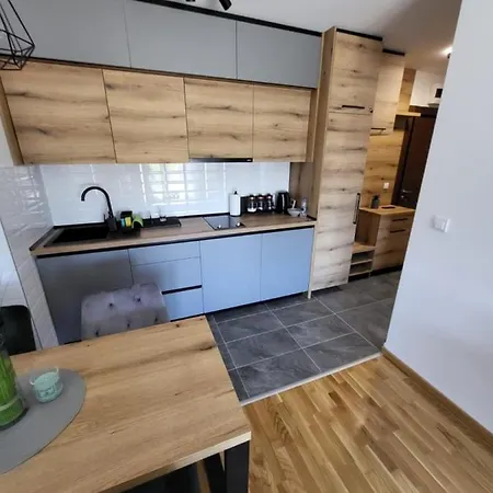 Apartment Adam Divcibare